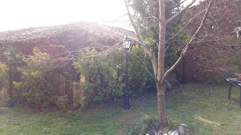 Casa Rural Josefina Aliezo ภายนอก รูปภาพ