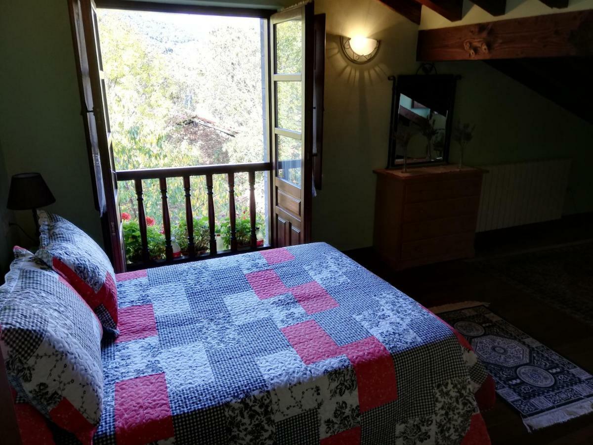Casa Rural Josefina Aliezo ภายนอก รูปภาพ